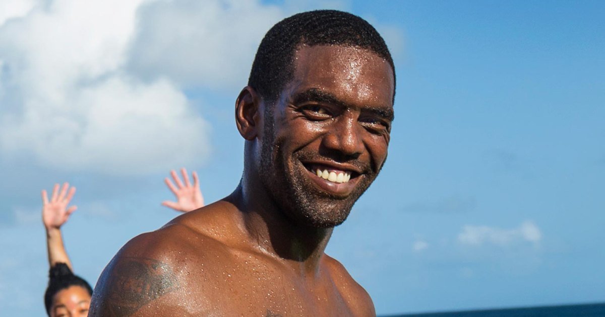Randy Moss Reveals Cancer Diagnosis and Surgical Procedure to Remove Tumor