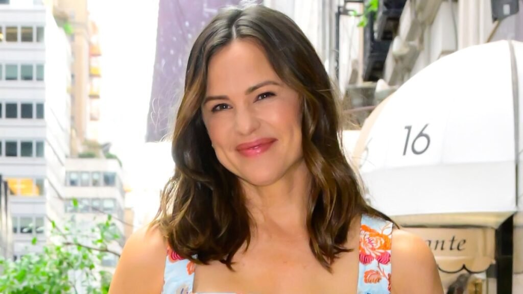 Jennifer Garner's Shocking Transformation: What Would Her Teen Kids Think of This Unearthed Photo?