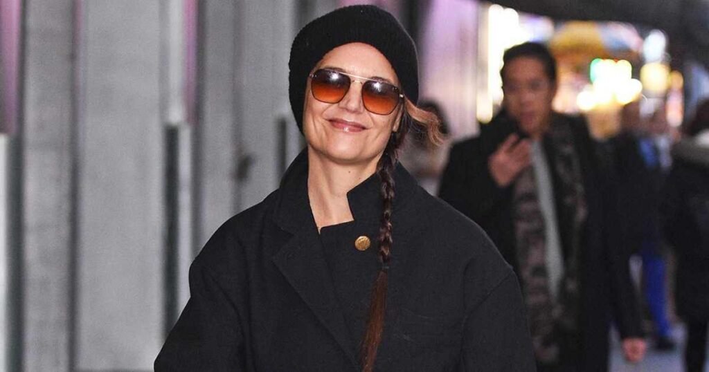 Katie Holmes' Winter Outfit Channels Blair Waldorf Vibes