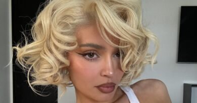 Kylie Jenner Shares She Went Blonde for Just 24 Hours Earlier This Year