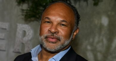 Geoffrey Owens Reveals Ongoing Challenges in 'Making a Living' as an Actor