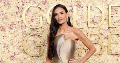 Demi Moore Stuns in Ethereal Gold Glamour at the 2025 Golden Globes