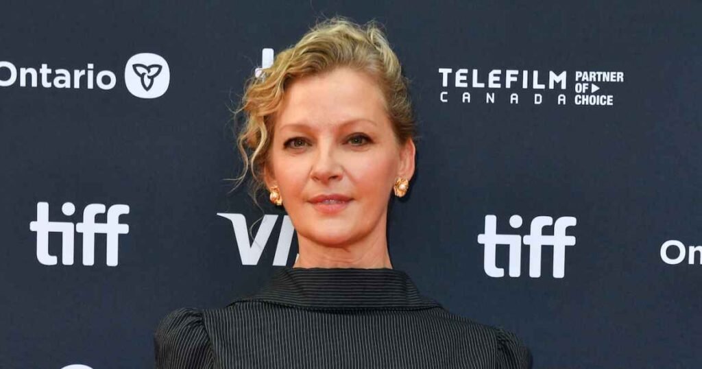 '90s It Girl Gretchen Mol Embraces Aging as a Liberating Experience for Actors