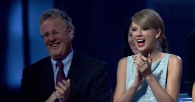 Taylor Swift's Dad Playfully Pranks Her with a Fake High-Five Before the Super Bowl