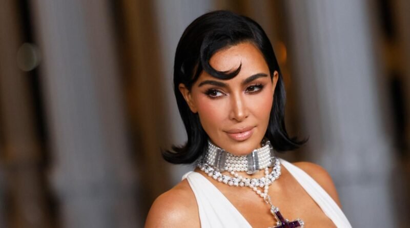 Kim Kardashian Unveils Bold New Haircut: 'I Promise, It's Not a Wig'