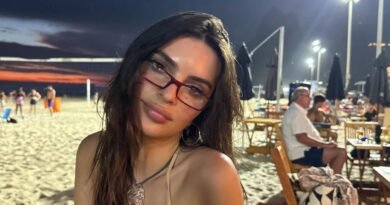 Emily Ratajkowski Rocks a Thong Bikini in Rio de Janeiro Getaway