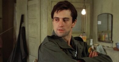 Robert De Niro Unveils the Real Story Behind the Iconic Taxi Driver Scene