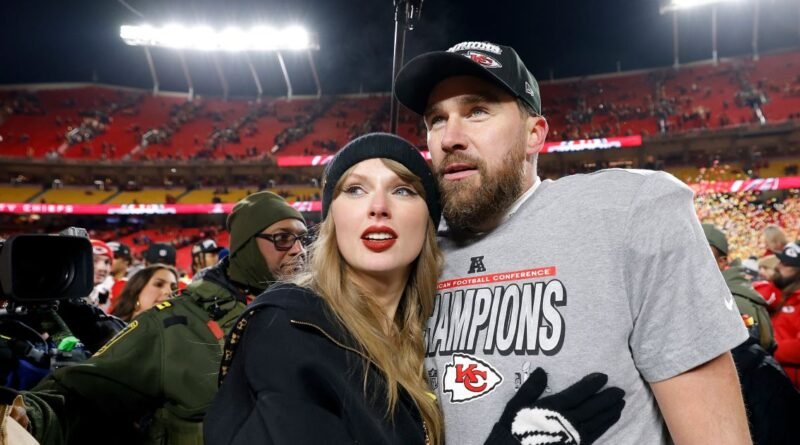 Taylor Swift Cheers on Travis Kelce as He Arrives for Super Bowl 2025