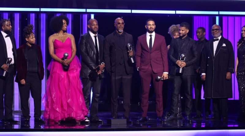 Meet the Wayans Family: Discover All 10 Siblings!