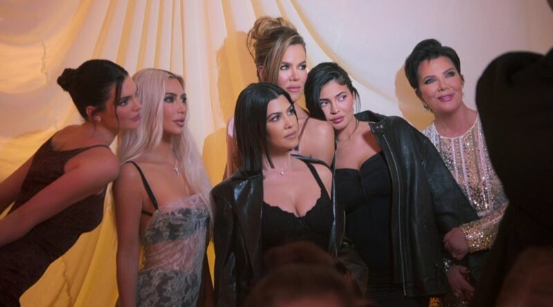 The Kardashians Use Animal Sounds to Censor an Oral Sex Discussion