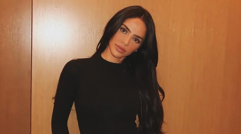 Bachelor's Sydney Warner Declares 'Mom Life Is Warrior Life' While Battling the Flu