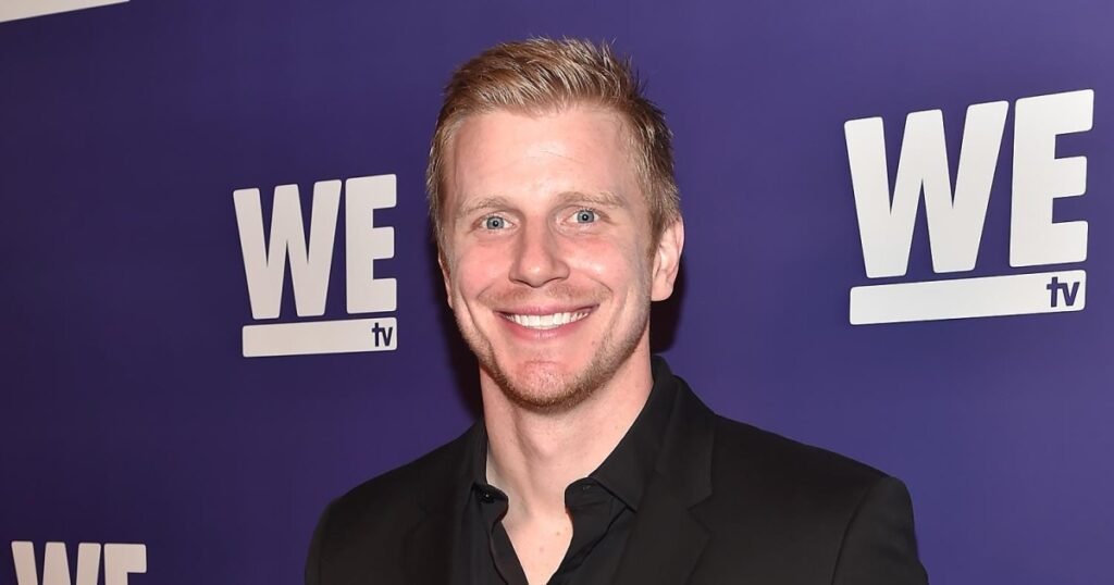 Sean Lowe Hospitalized After Being Bitten Twice by His Dog