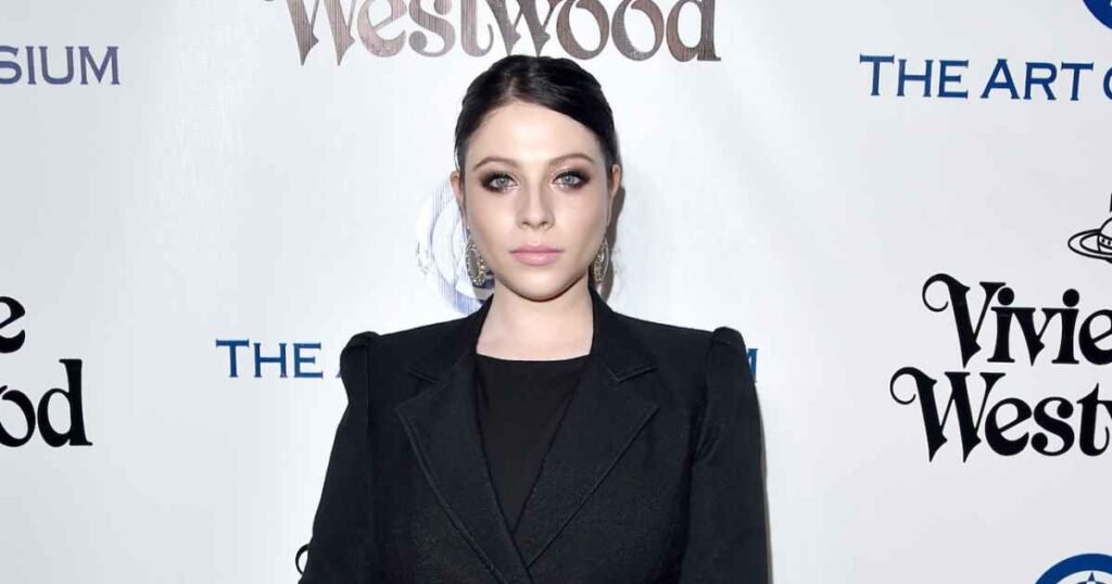 Mara Wilson Remembers Michelle Trachtenberg's Experience with Teen Bullying