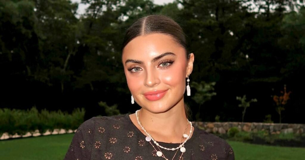 Rachael Kirkconnell's Step-by-Step Guide to Achieving Her Iconic Slick-Back Bun