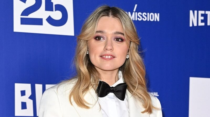 Aimee Lou Wood from 'The White Lotus' Prefers to Avoid Discussing Her Teeth