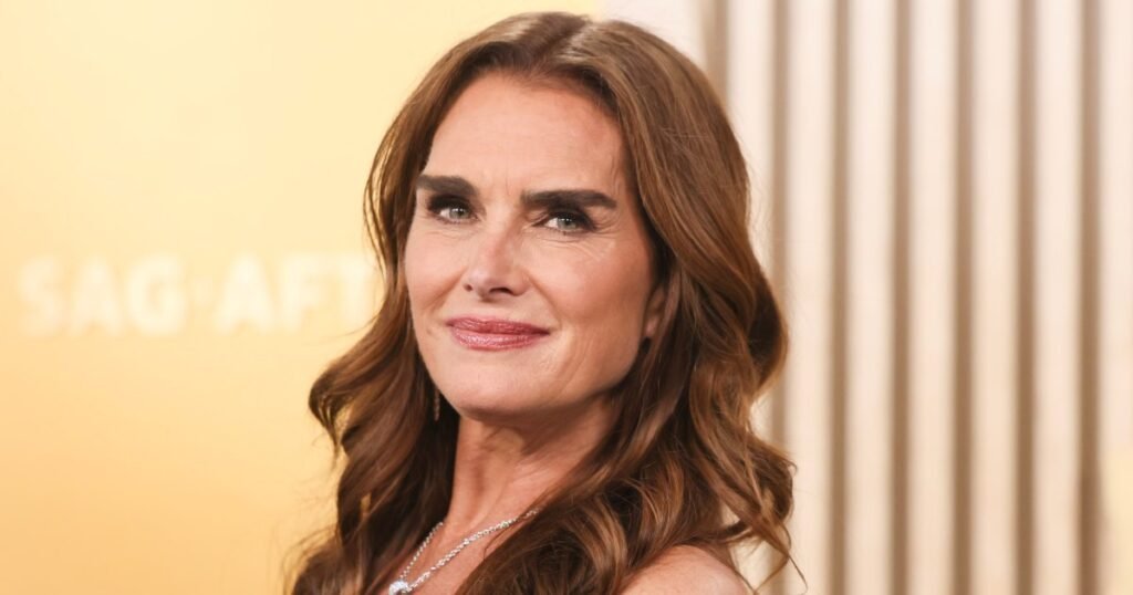 Brooke Shields' Favorite Lash Lengthening Serum Now Available at 30% Off!