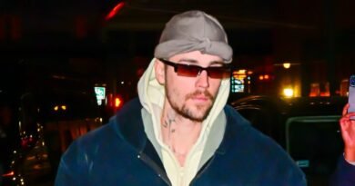 Justin Bieber Attends Hockey Game with Son Jack, Supporting the Blues