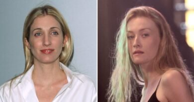 Hairstylist Critiques Blonde Wig in Carolyn Bessette-Kennedy Series