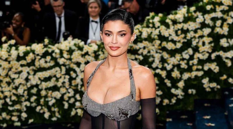Kylie Jenner Unveils Details About Her Breast Implants: Exact Specifications Included