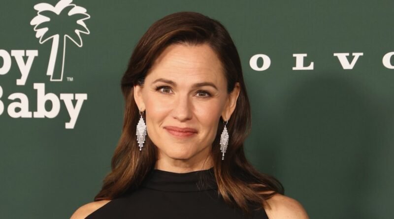 Jennifer Garner Discusses Botox and Embracing Aging at 53