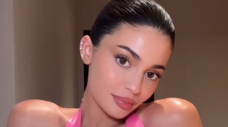 Kylie Jenner’s Latex Outfit Ignites Fan Excitement: “Had to Watch It Twice!”
