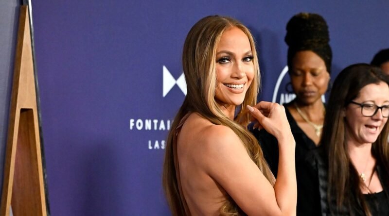 Dr. Michael Apa's Affordable Tips for Achieving a Celebrity Smile