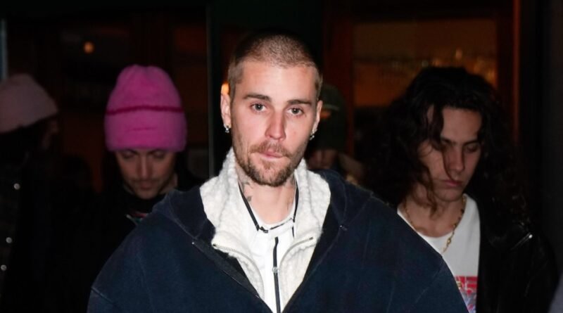 Justin Bieber Talks About Viral Paparazzi Moments in New Album "Swag"