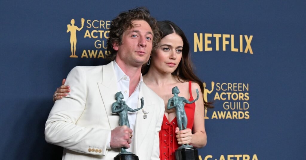 The Relationship Timeline of Jeremy Allen White and Molly Gordon from The Bear