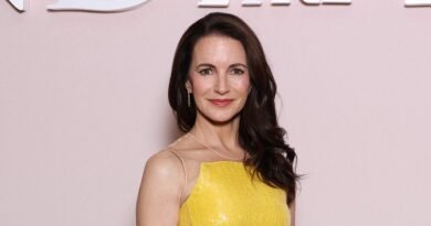 Kristin Davis Reveals Embarrassing SATC Moment from 'The Chicken Dance'