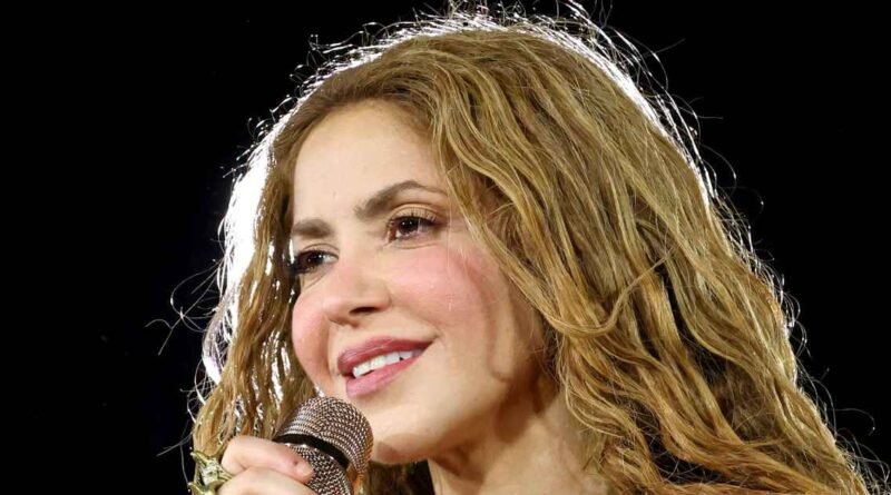 Shakira Contributes Show Earnings to Support Texas Flood Victims
