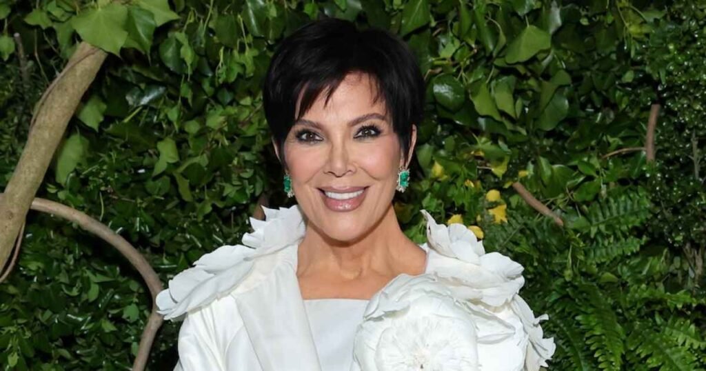 Kris Jenner Under Fire for Photoshop Fail After Six-Toe Photo Emerges