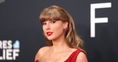 Taylor Swift's Engagement Date: The Significance of August 26