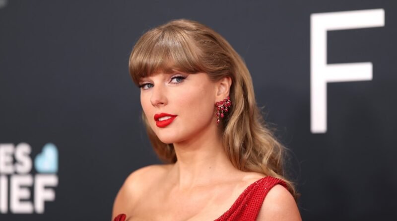 Taylor Swift's Engagement Date: The Significance of August 26
