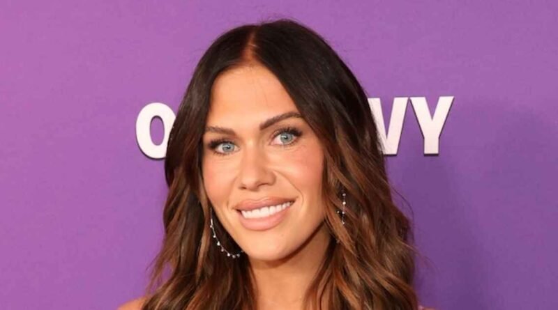 Jessi Ngatikaura from Mormon Wives Discusses Her Decision for Lower Eyelid Surgery