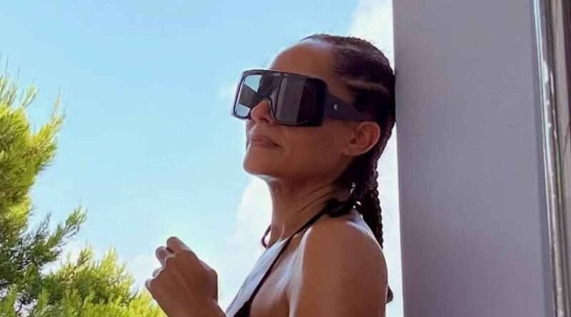 Tracee Ellis Ross Posts Sizzling Bikini Photo and Thrilling Sneak Peek