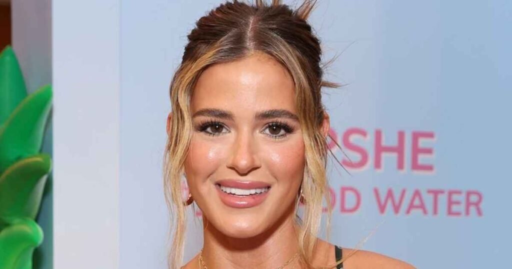 JoJo Fletcher Reveals Baby Bump Following Pregnancy Announcement
