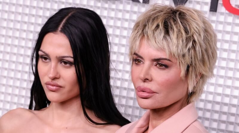 Lisa Rinna Claims Daughter Amelia Developed Sepsis Due to Nipple Piercing