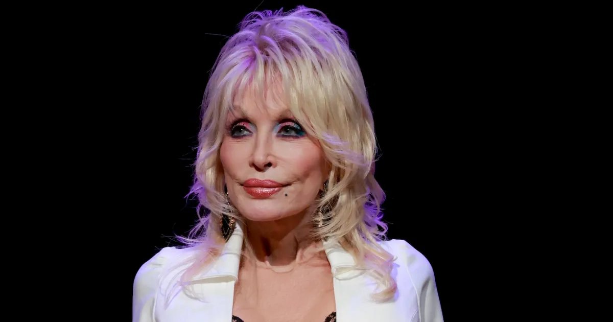 Dolly Parton’s Sister Addresses Remarks Urging Fans to ‘Pray’ for the Singer