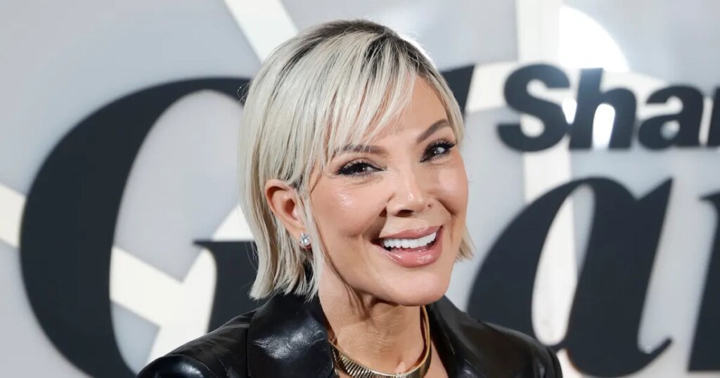 Kris Jenner Ditches Blonde for a Chic Black Pixie Cut