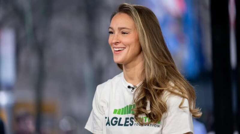 Insights into Kylie Kelce's Family: 7 Articles