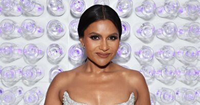 Mindy Kaling Swears By This $13 Volumizing Mascara That's Now on Sale