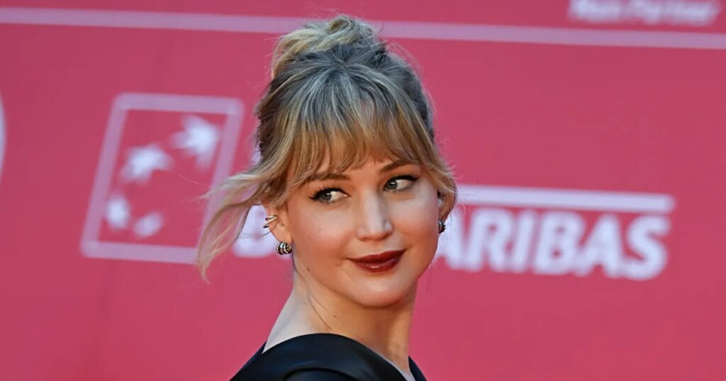 Jennifer Lawrence Weighs in on Fashion Trends and Y2K Style Insights