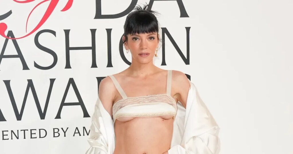 Lily Allen Stuns in an Underboob-Baring Top on the CFDA Red Carpet