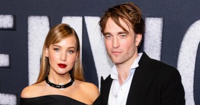 Jennifer Lawrence Clarifies: Robert Pattinson Film Is Not a Katniss-Edward Fanfiction
