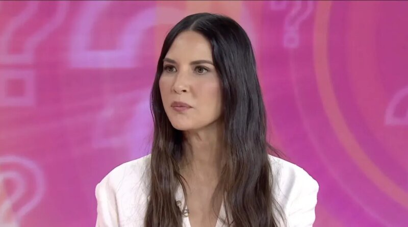 Olivia Munn Reveals She Projected Vomit After Eating Sushi in a Bath