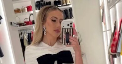 Brittany Mahomes Stuns in Elegant Christmas Dress at Chiefs Celebration