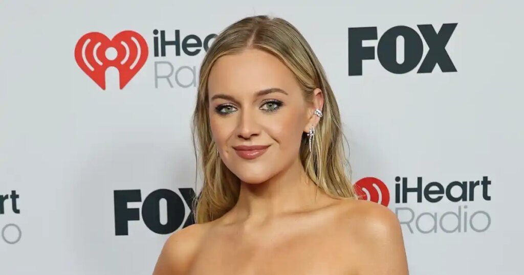 Kelsea Ballerini Opens Up About Her Ab Routine and Shares Her Struggles with Body Confidence