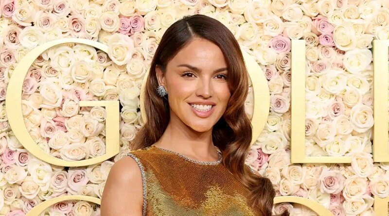 Pro Makeup Artists Share Essential Beauty Tips for New Year’s Eve