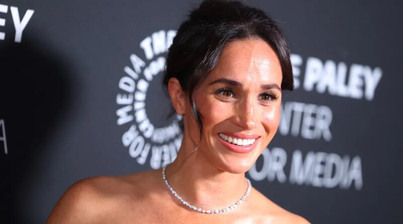 Achieve Meghan Markle's $1,550 'Rich Mom' Poncho Style for Only $37!