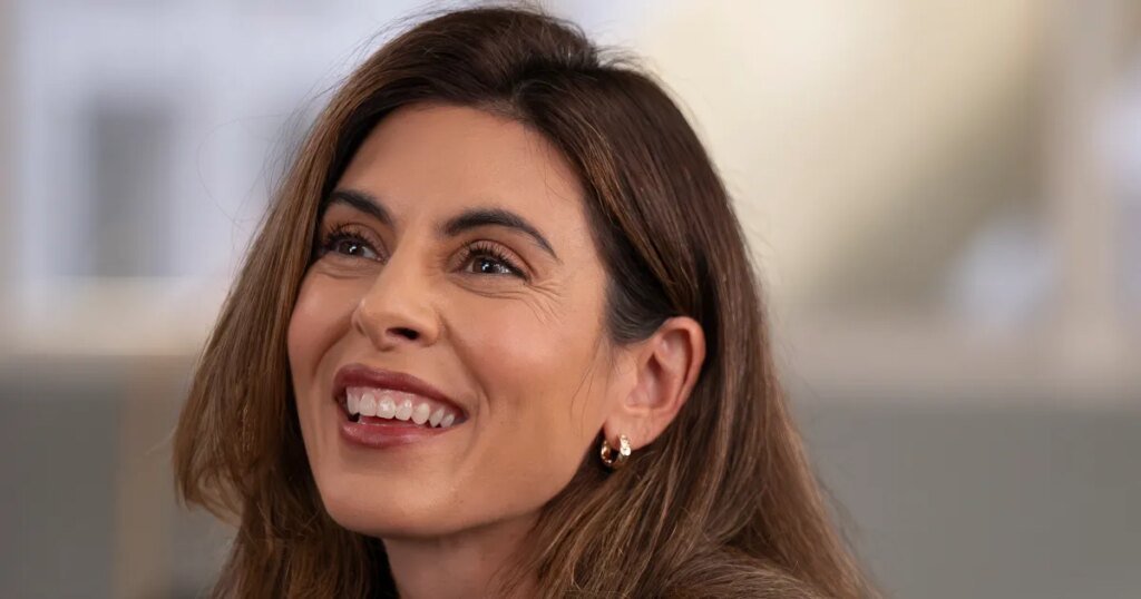 Jamie-Lynn Sigler Gets Emotional Filming Grey's Anatomy While Battling MS